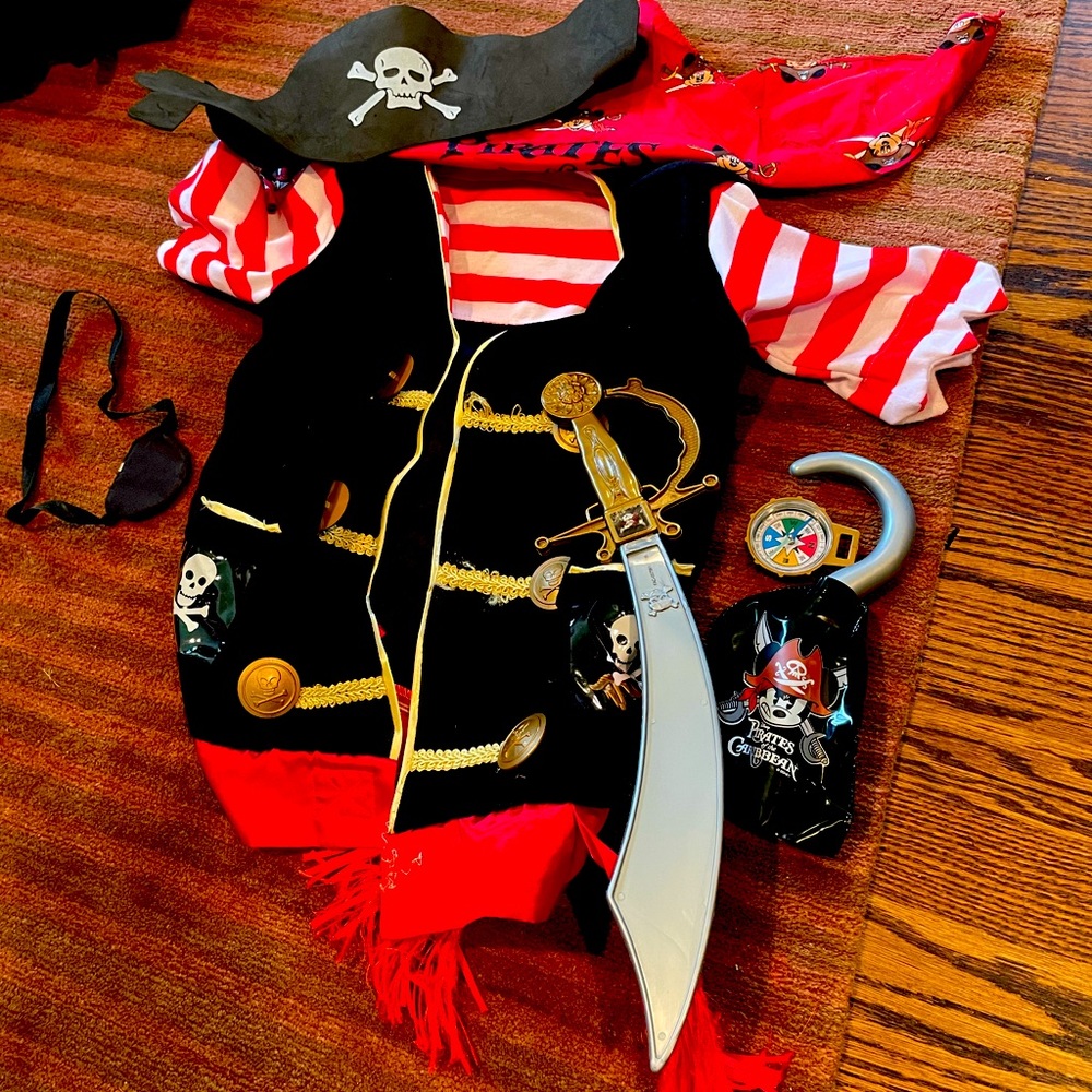 Pirate Halloween costume maybe for a 5-7yr used for when we went on a cruise
